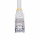 StarTech.com Cable de Red Ethernet CAT8 Blanco de 2m - Snagless - sin Pestillo - 25G/40G